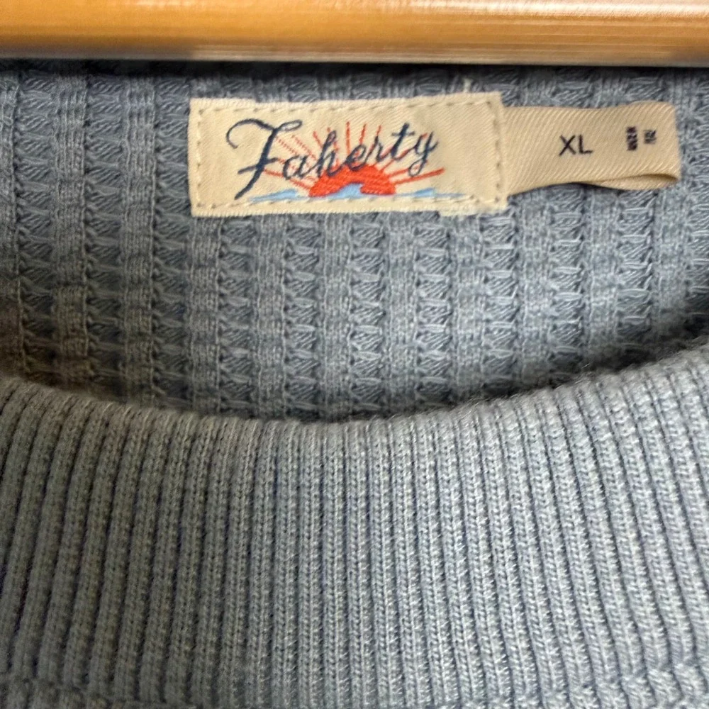 Faherty Legend Waffle Knit Crew in Tradewinds Blue Long Sleeve Top Size XL - Picture 10 of 12